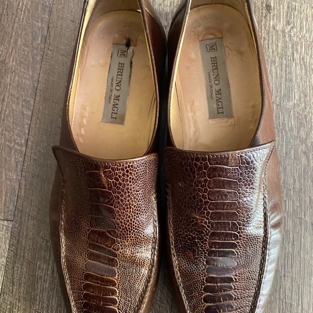 Bruno Magli Mens loafer shoe